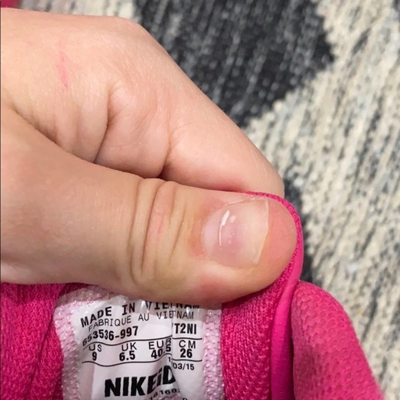 Nike women’s custom hot pink leather air max - Picture 9 of 10